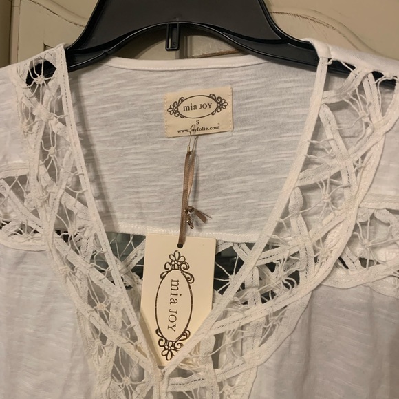 NWT Mia Joy by Joyfolie long sleeved Lace Inset Top Tee Blouse S NEW - Picture 3 of 7